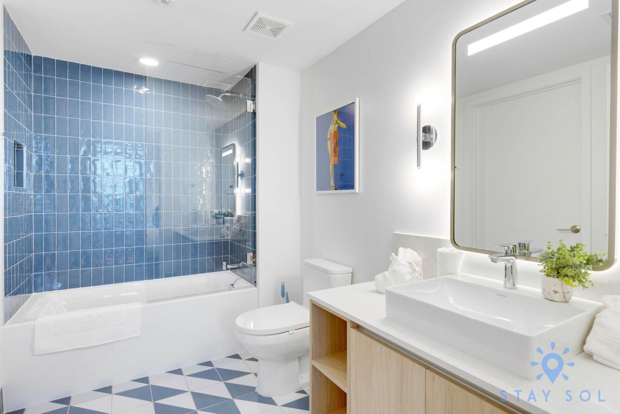Stylish 2br With Pool & Balcony Miami