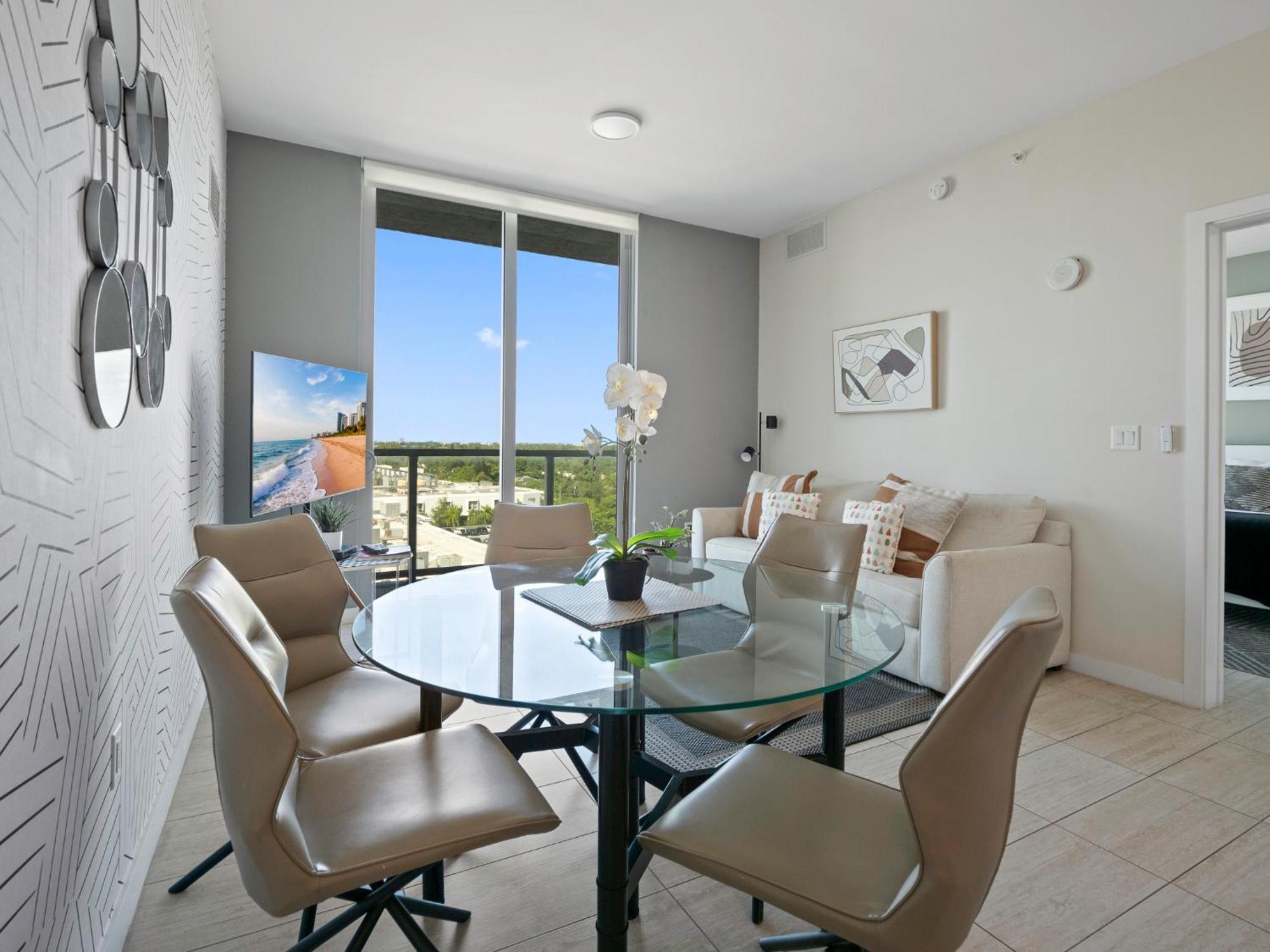 Elegant 2br W Beautiful Views Apartment Miami