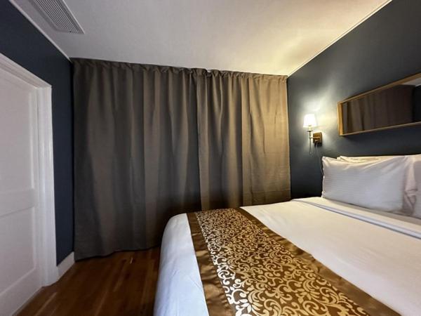 Tb Downtown Hotel