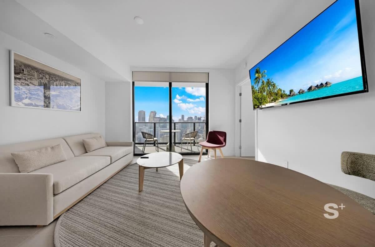 Luxe 1-br With Stunning Downtown Views Apartment Miami
