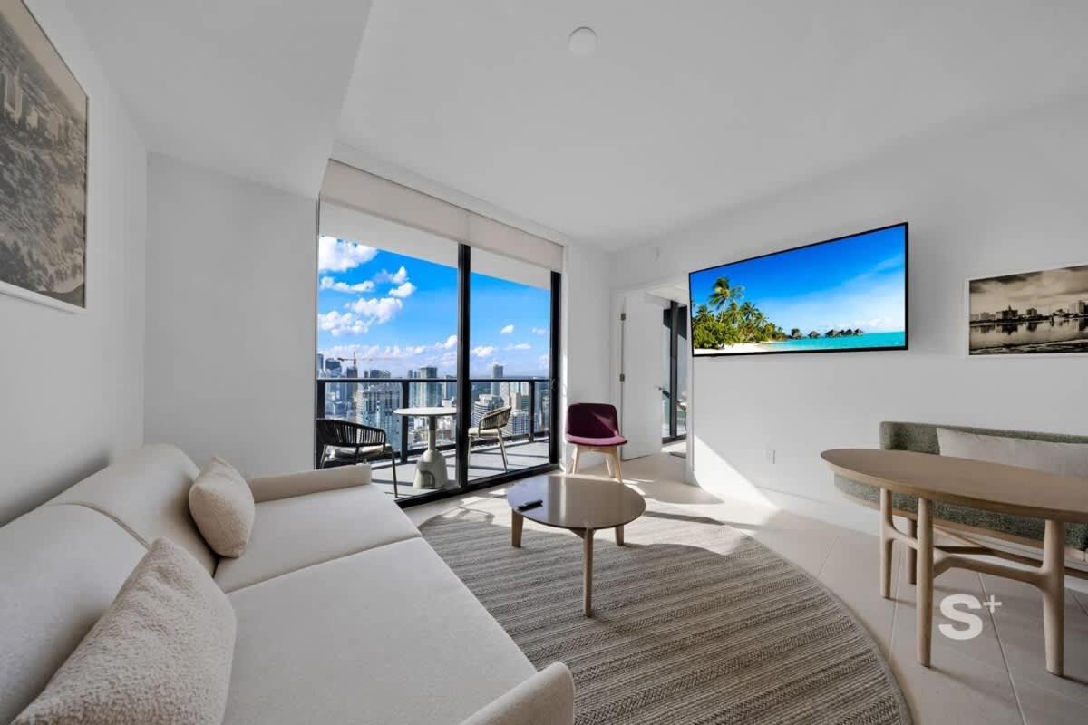 Luxe 1-br With Stunning Downtown Views Miami