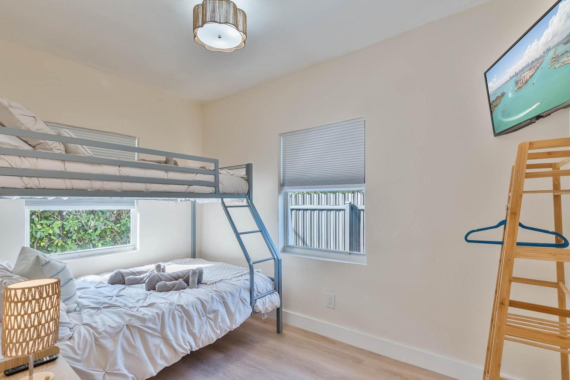Casa Bellini Modern 3br W Bbq -10 Mins To Beac
