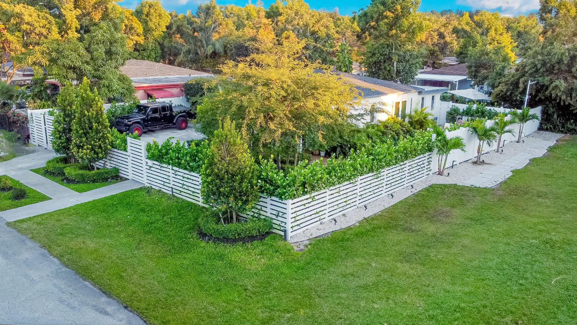 Casa Fortim + Private + Large Patio Miami