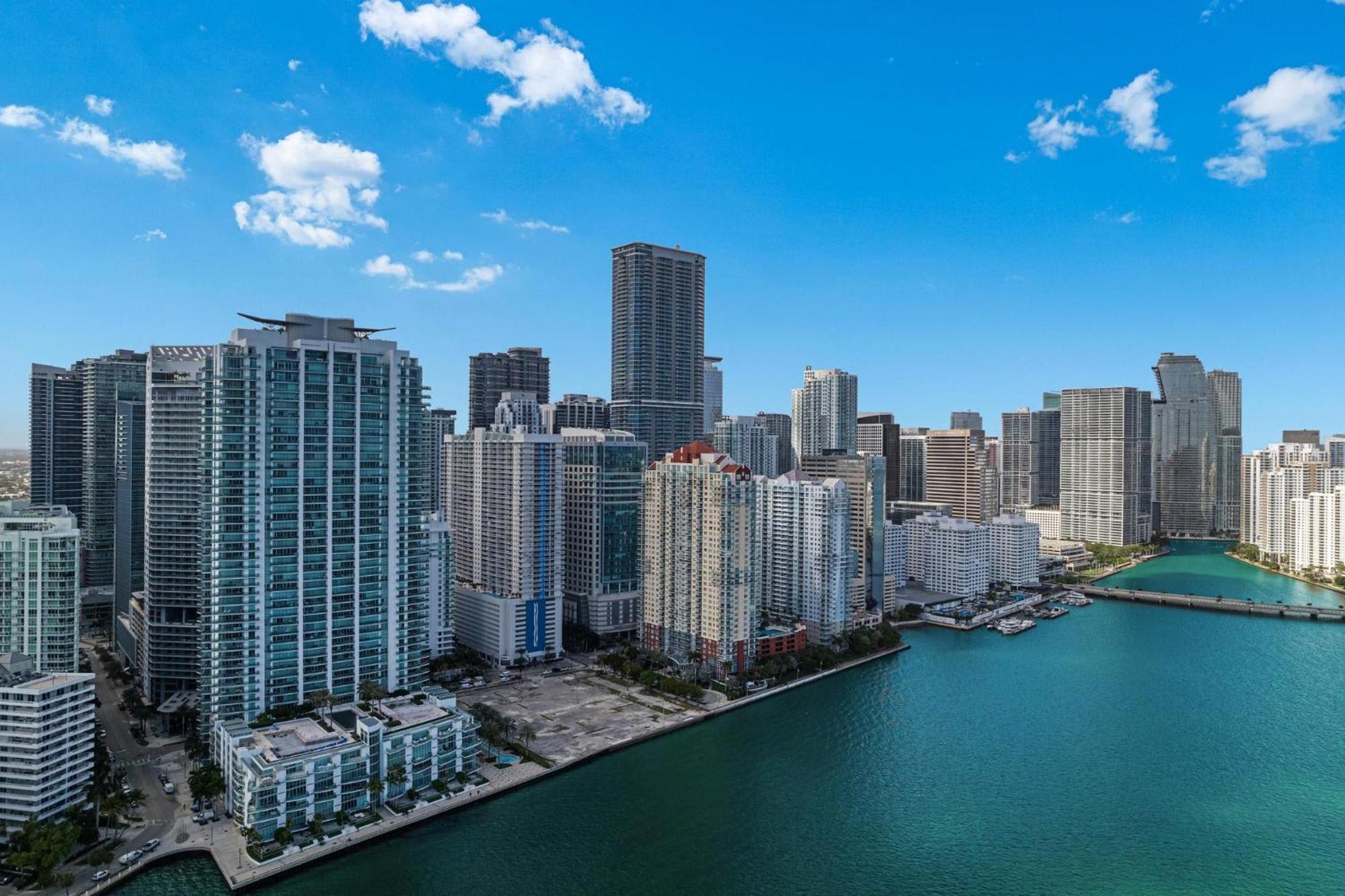 Modern Bayview In Brickell Bay
