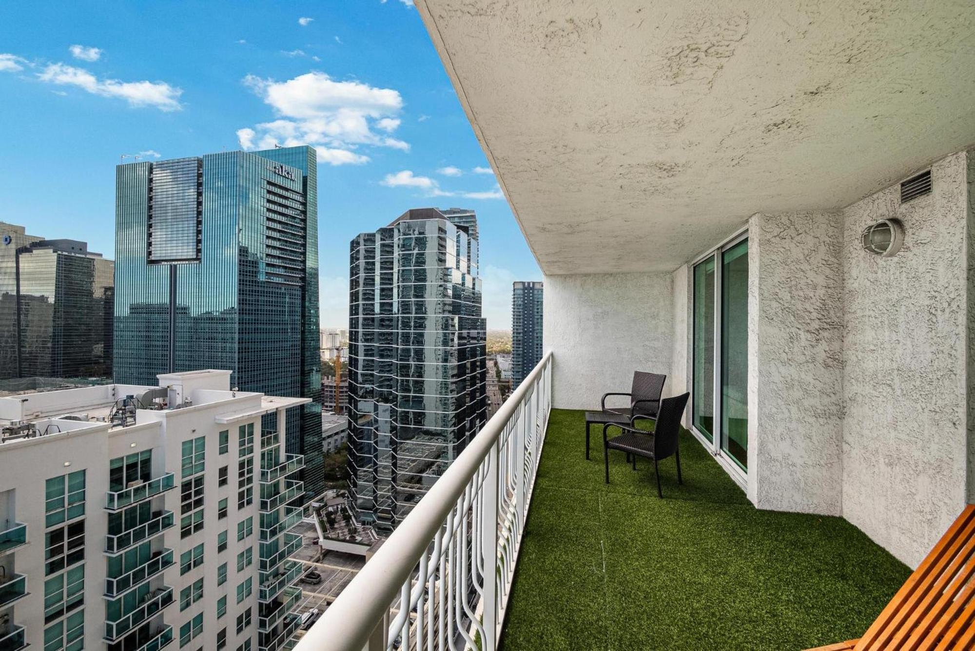 Modern Bayview In Brickell Bay * Miami