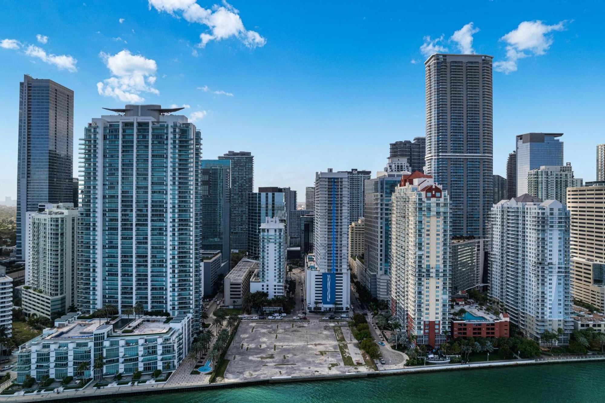 Apartment Modern Bayview In Brickell Bay