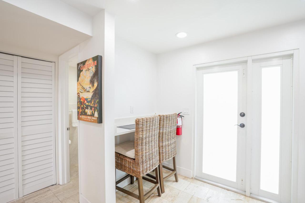 Villa Luxury Pool At St. Unit E, Pet Friendly Miami