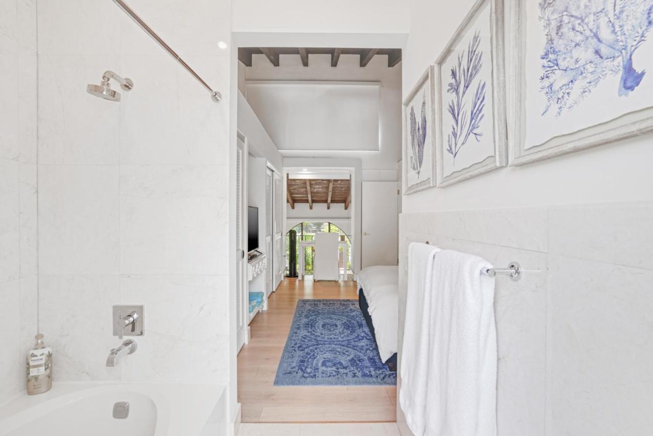 Luxury Pool At St. Unit E, Pet Friendly *