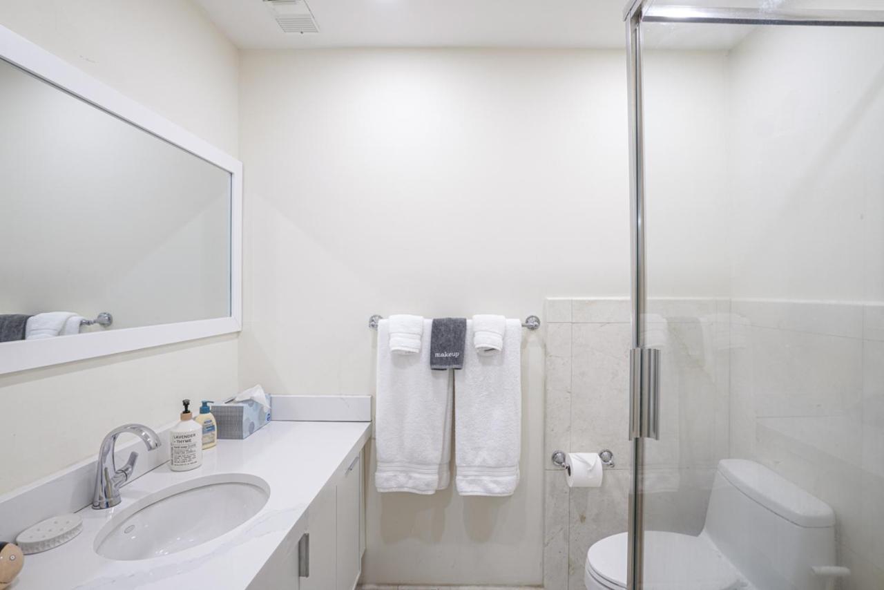Luxury Pool At St. Unit E, Pet Friendly Miami