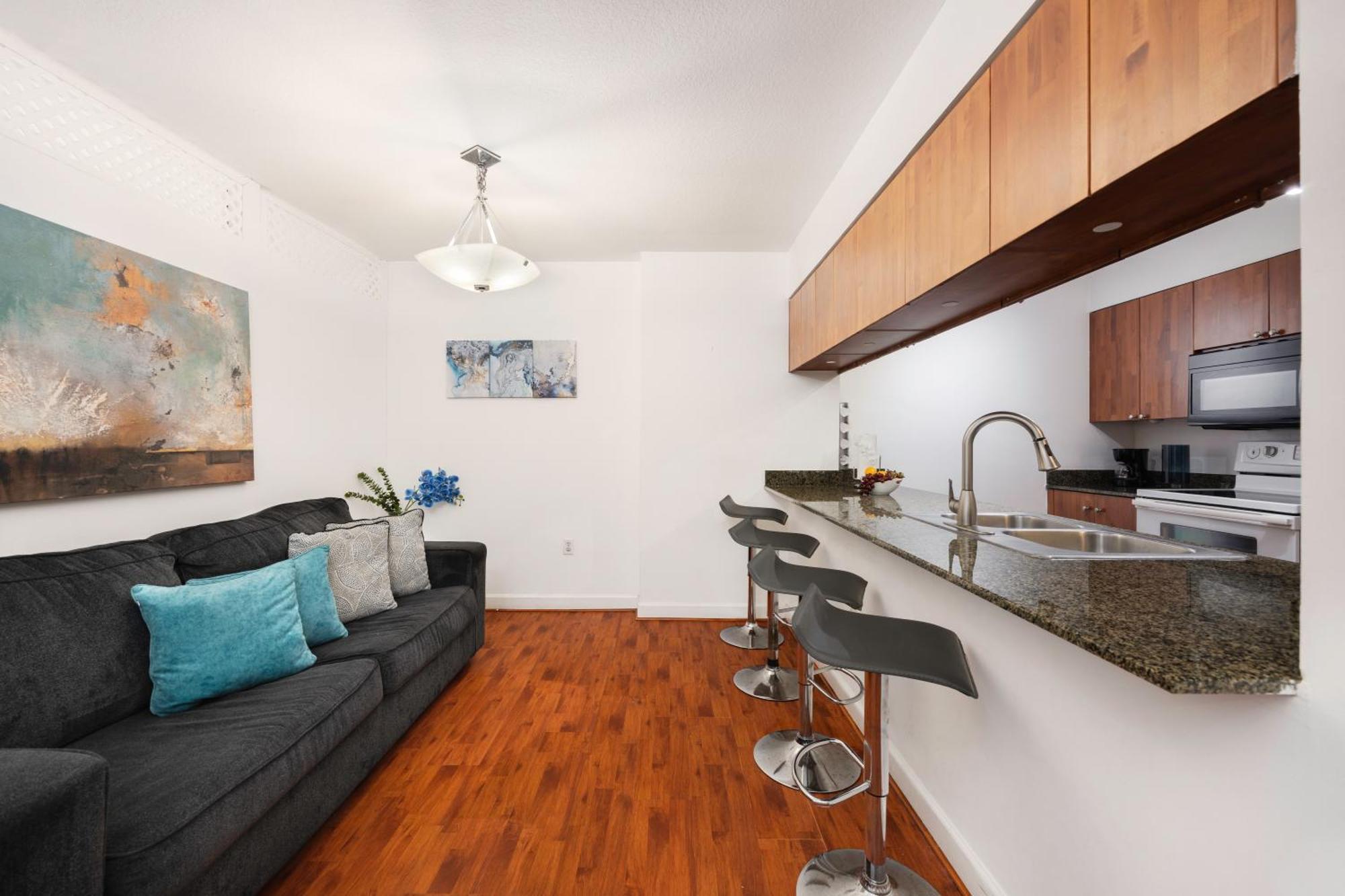 Two Bedroom Oceanview In Brickell *
