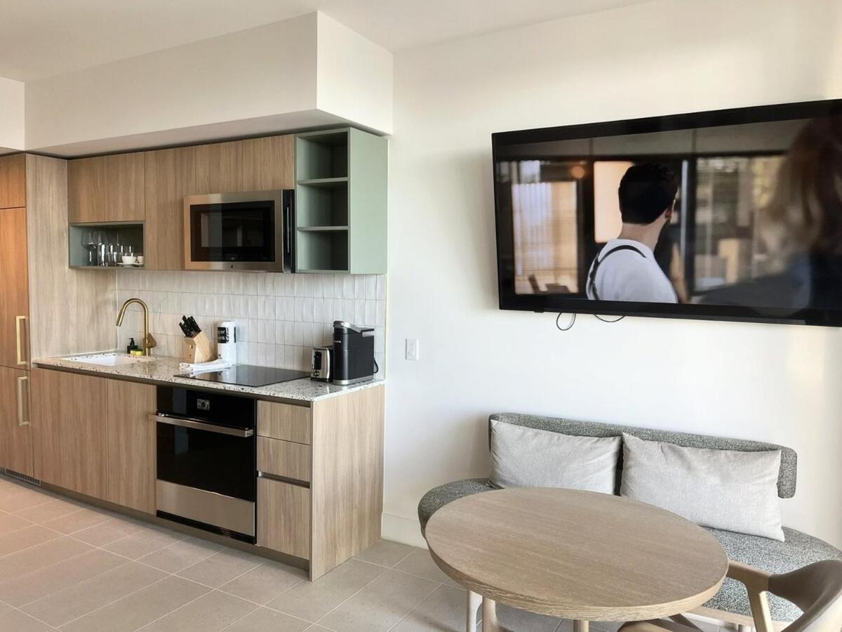 Extraordinary In Downtown With Incredible Views Apartment