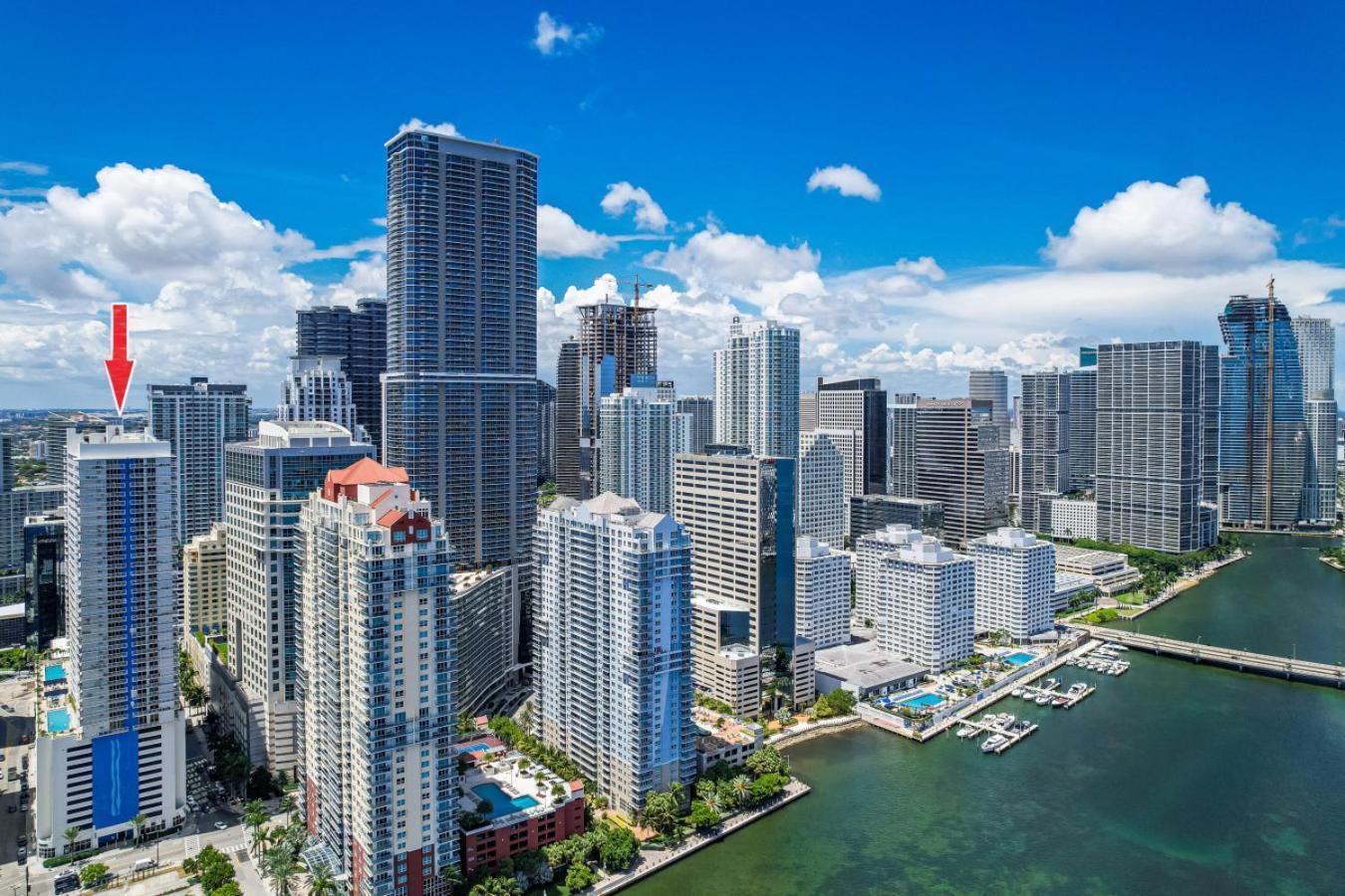 Perfectly Located 3br With Stunning Views Apartment Miami
