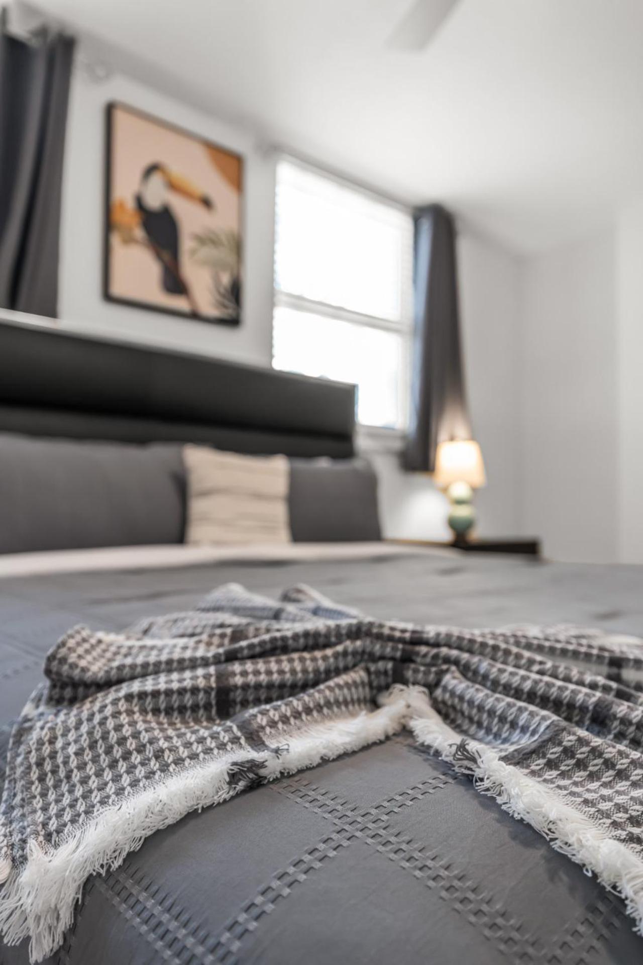 Perfectly Located 3br With Stunning Views