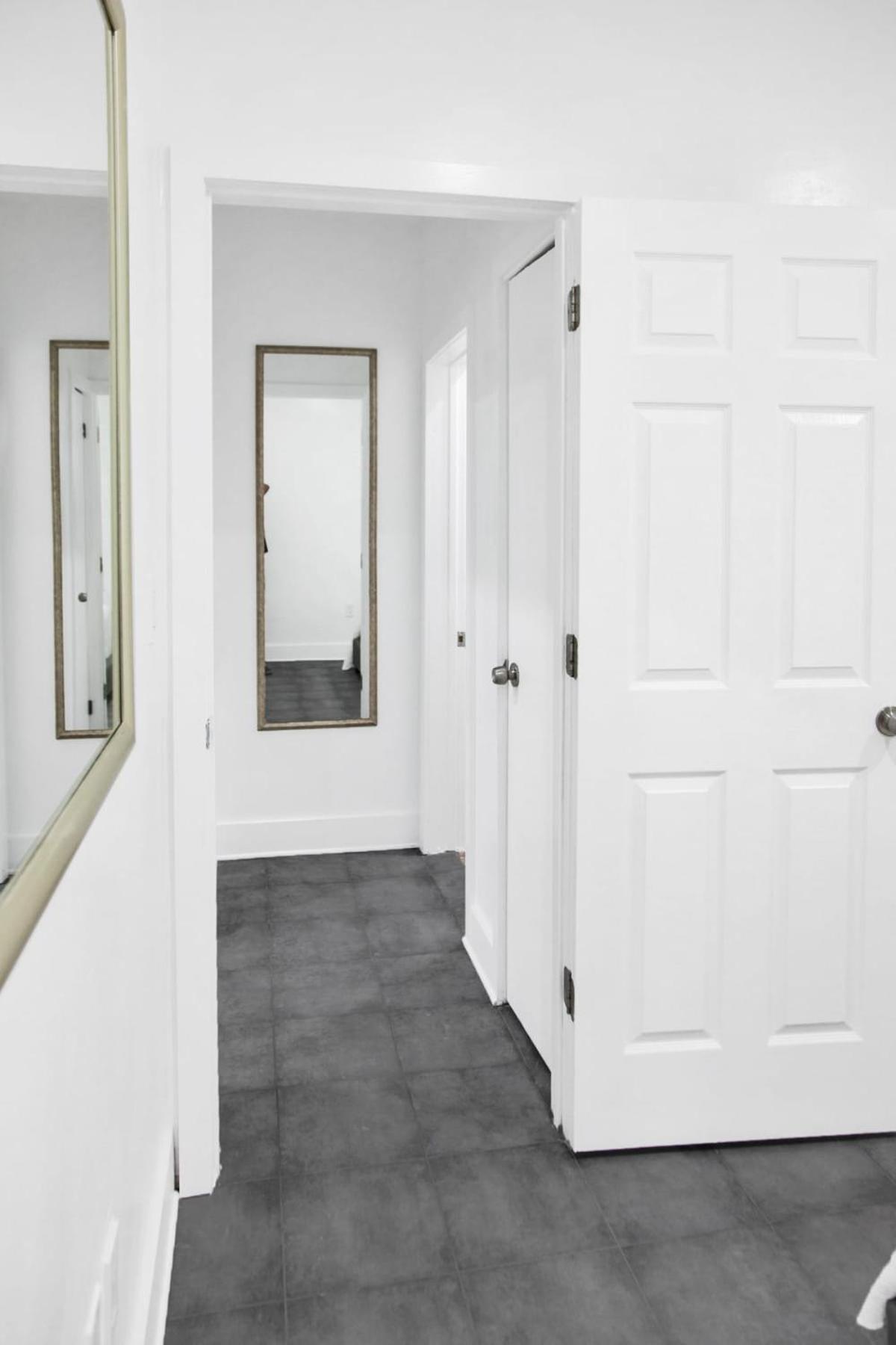 Designer Unit 4 Apartment