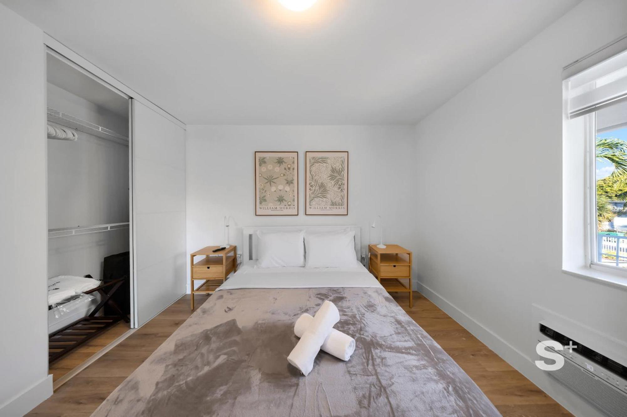 Stylish 1-br With Modern Flair *