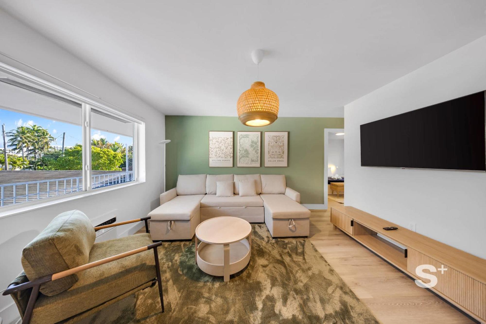 Apartment Modern 1-br With Sleek Style *