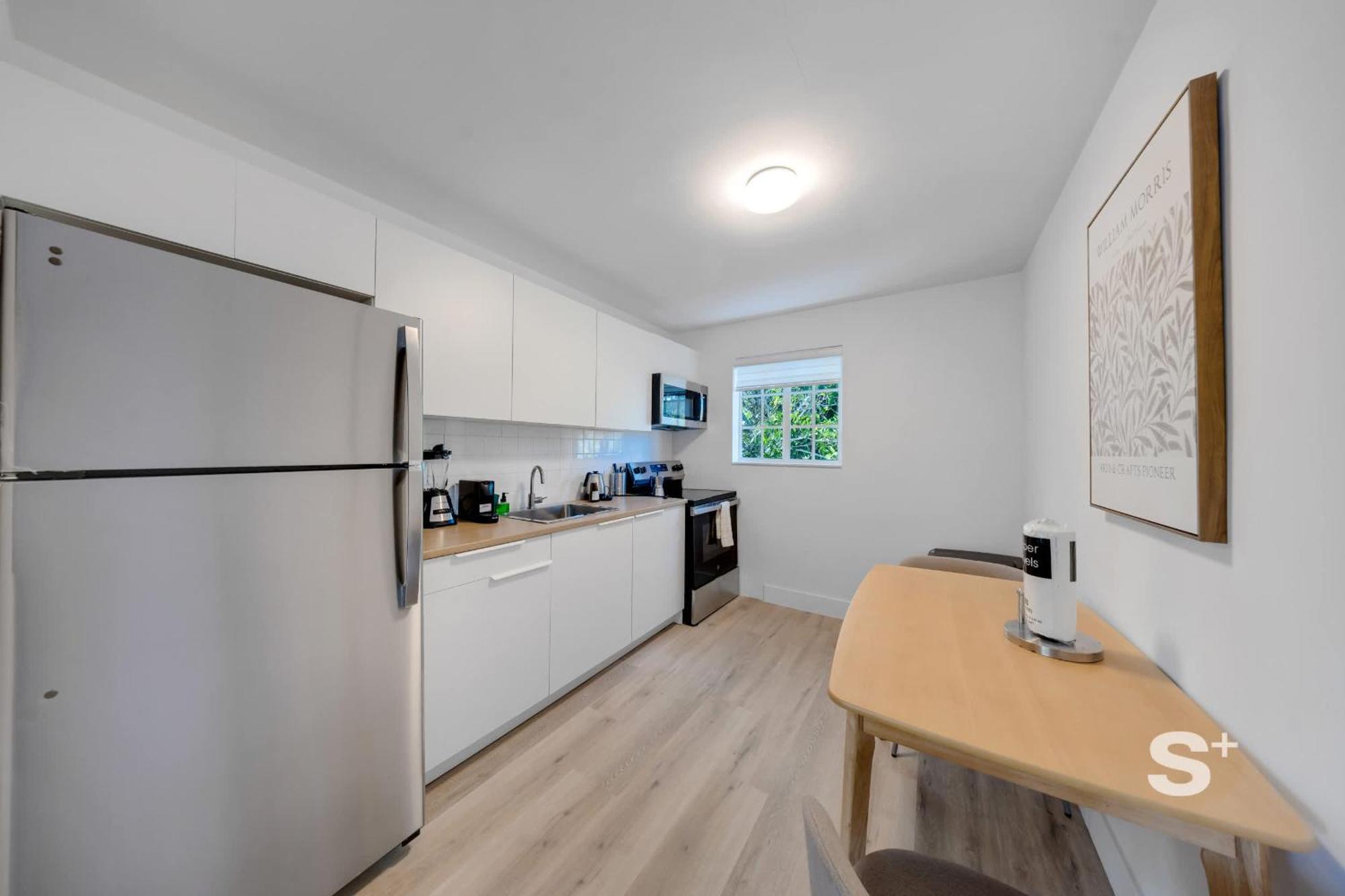Modern 1-br With Sleek Style Apartment *
