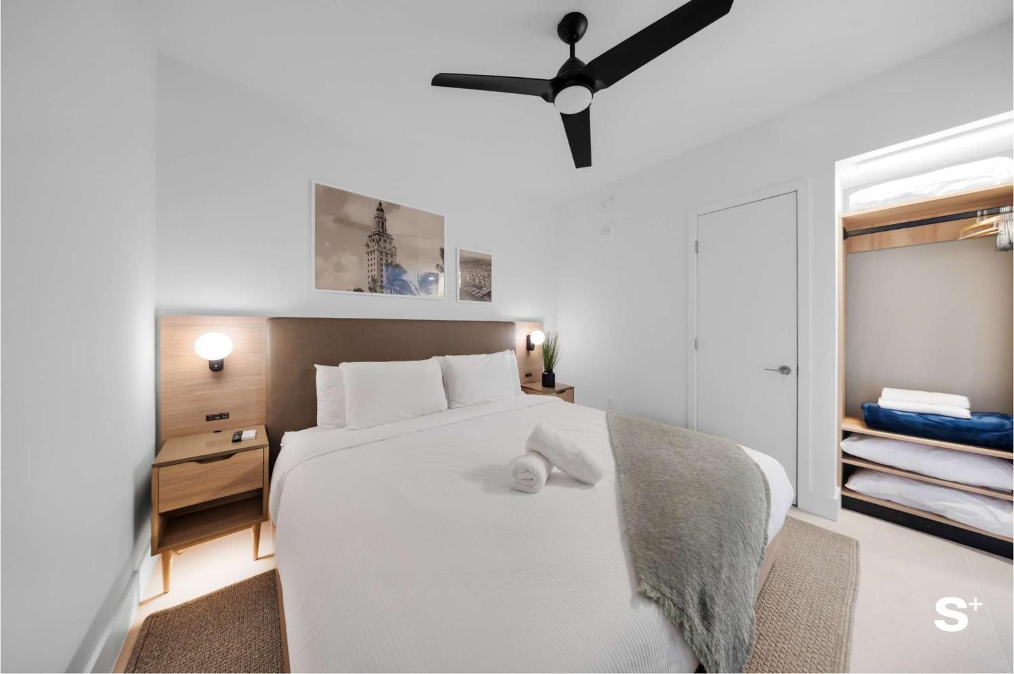 Apartment 1-br Skyline Retreat