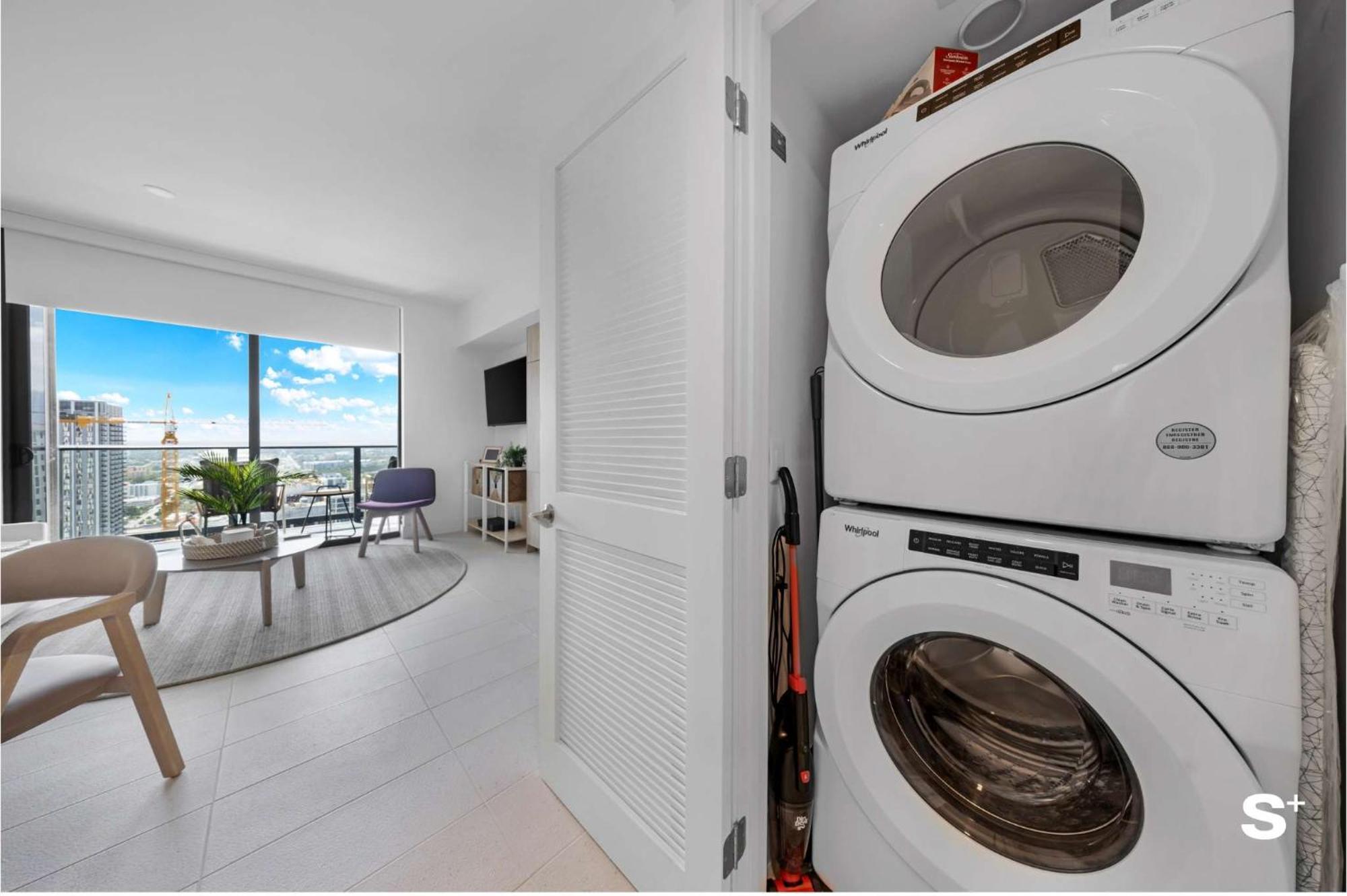 Apartment 1-br Skyline Retreat Miami