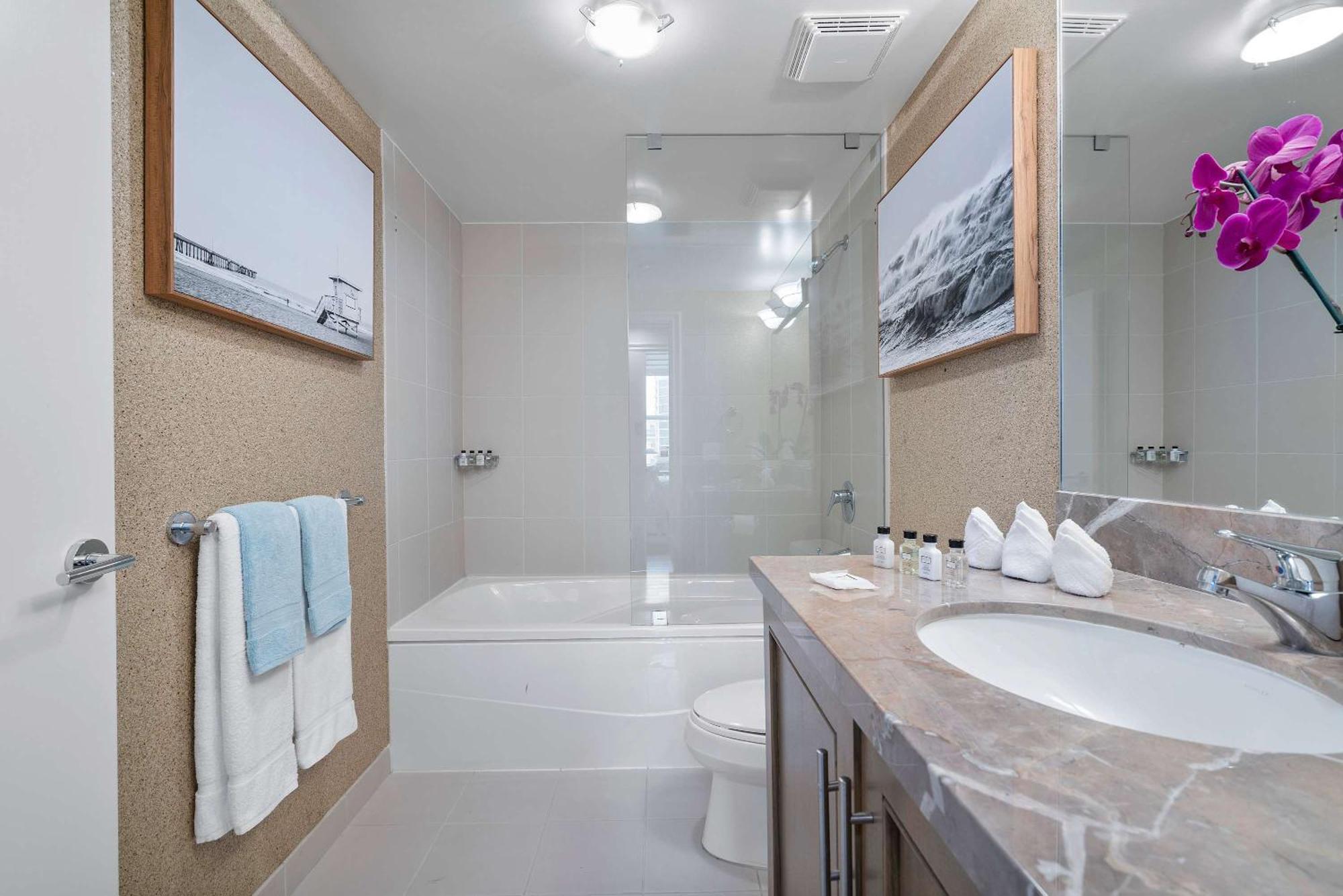 Mvr With Picture-perfect Views Of Inn *