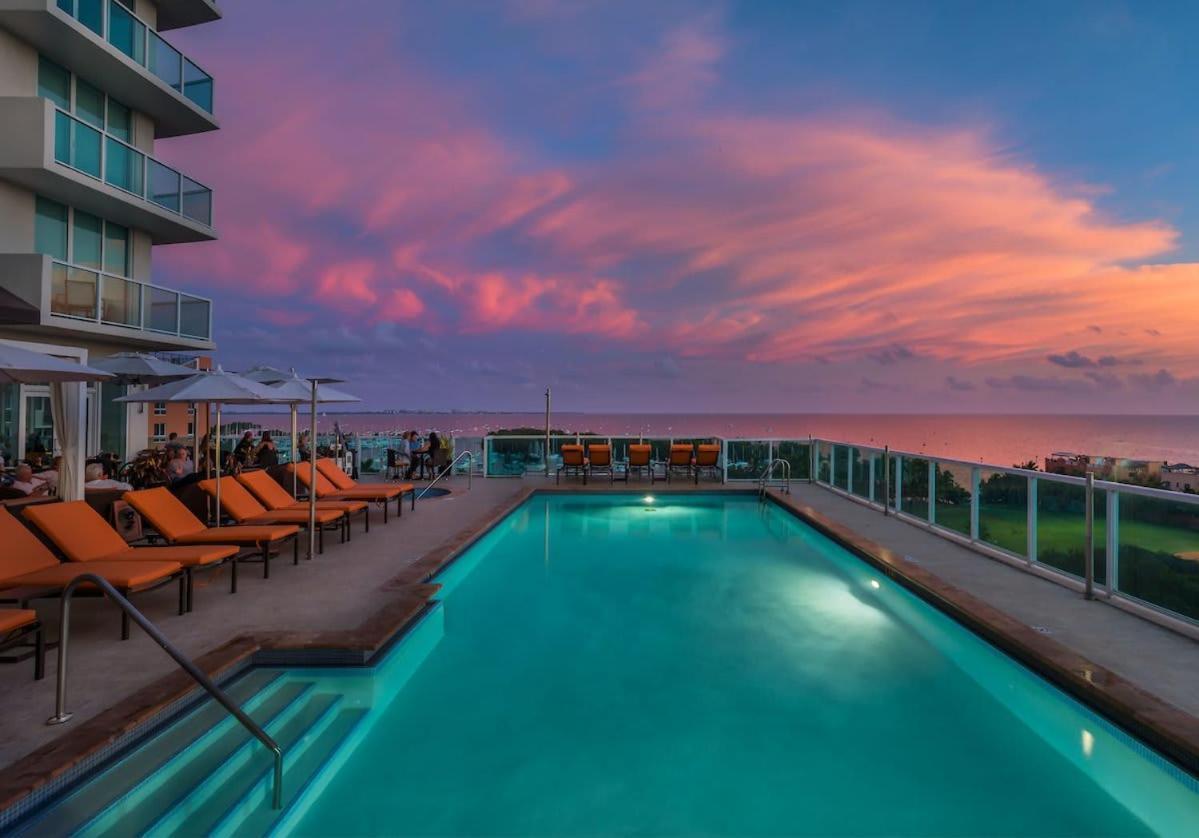 With Amazing Bayfront Views Inn Miami