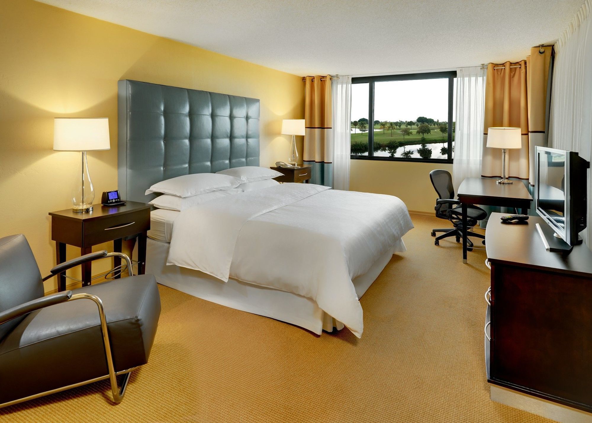 Sheraton Airport And Executive Meeting Center