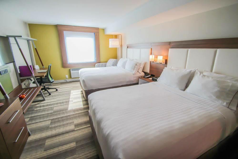 Express & Miami Airport East By Ihg Miami Springs