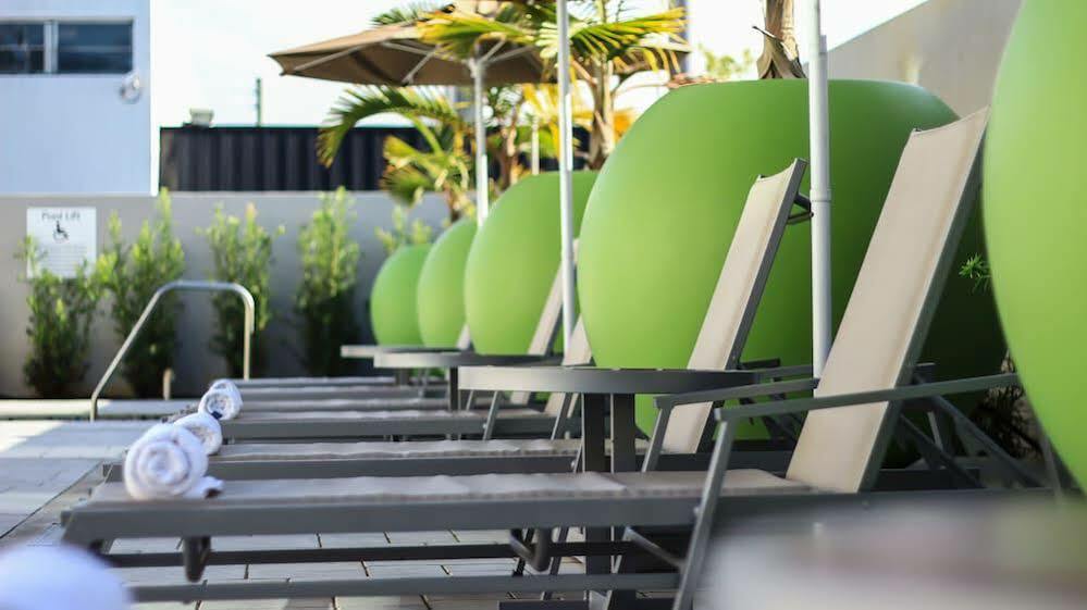 Express & Miami Airport East By Ihg Hotel 3*