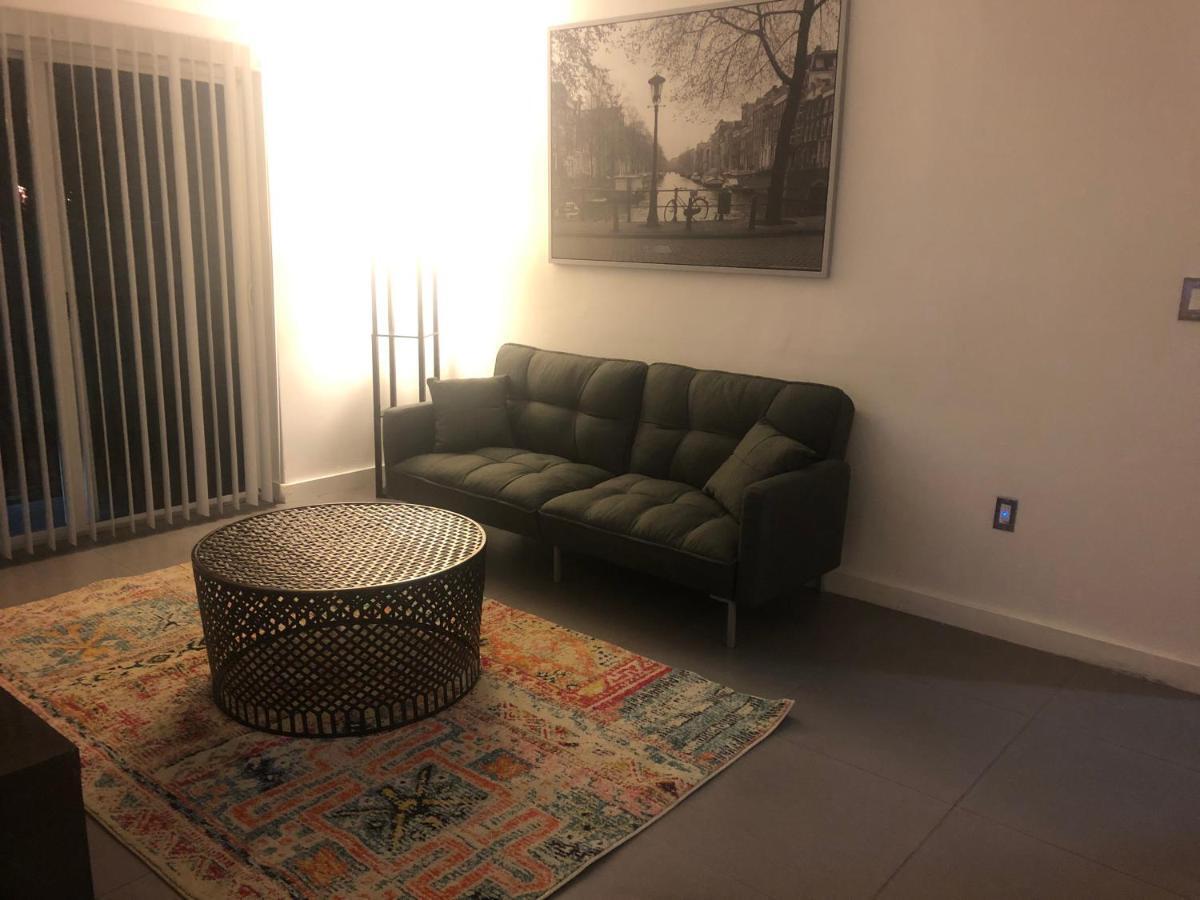 Explore Wynwood 2bedrooms And Free Parking Apartment