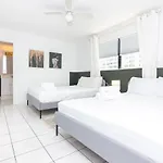 One Bedroom Apartment - With Parking & Balcony - Heart Of Wynwood
