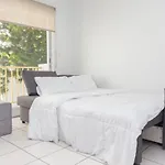 Two Bedroom Apartment - With Parking & Balcony - Heart Of Wynwood
