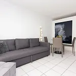 Two Bedroom Apartment - With Parking & Balcony - Heart Of Wynwood