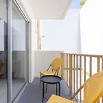 Two Bedroom Apartment - With Parking & Balcony - Heart Of Wynwood