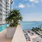Exclusive Condo With Free Parking And Pool At Brickell
