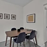 Modern Studio In North Miami