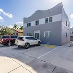 Comfy 2Br Apt On 8Th Street Enjoy Latin Life