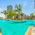 Ultimate Elegance Studio With Panoramic City Views