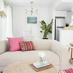 Charming 2Br In Miami River Inn By Sonder