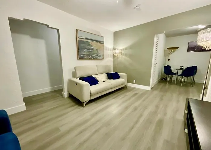 Miami Escape, 3Br, Parking, 15 Min To Airport!