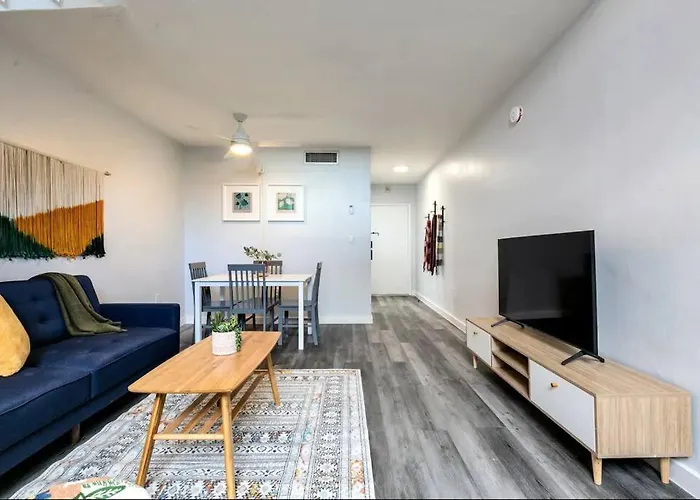 Central 1B Apt Next To Airport Virg 12