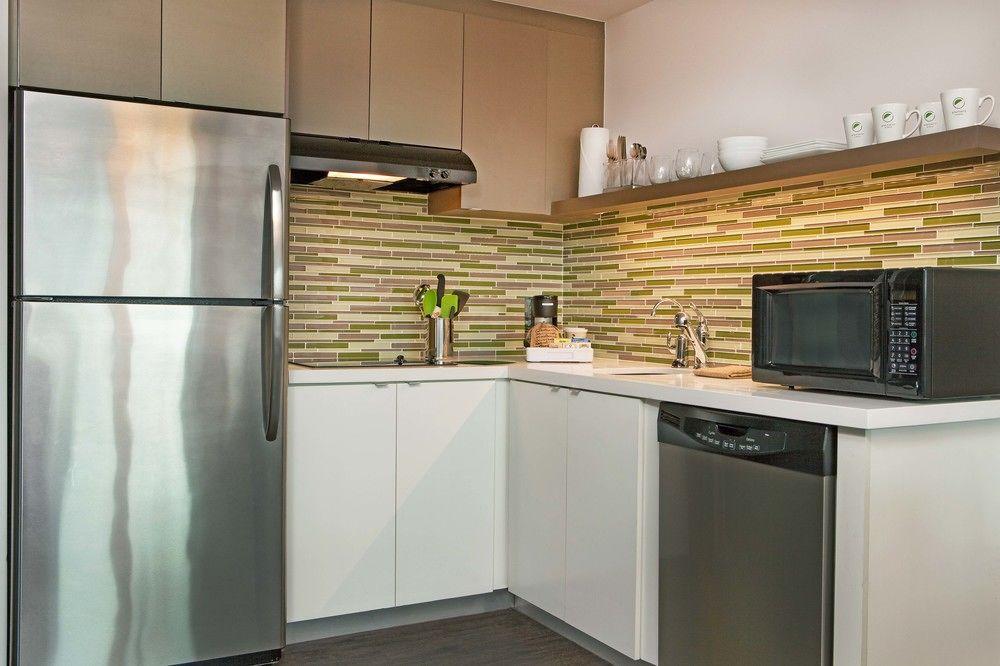 Element Miami International Airport 3*