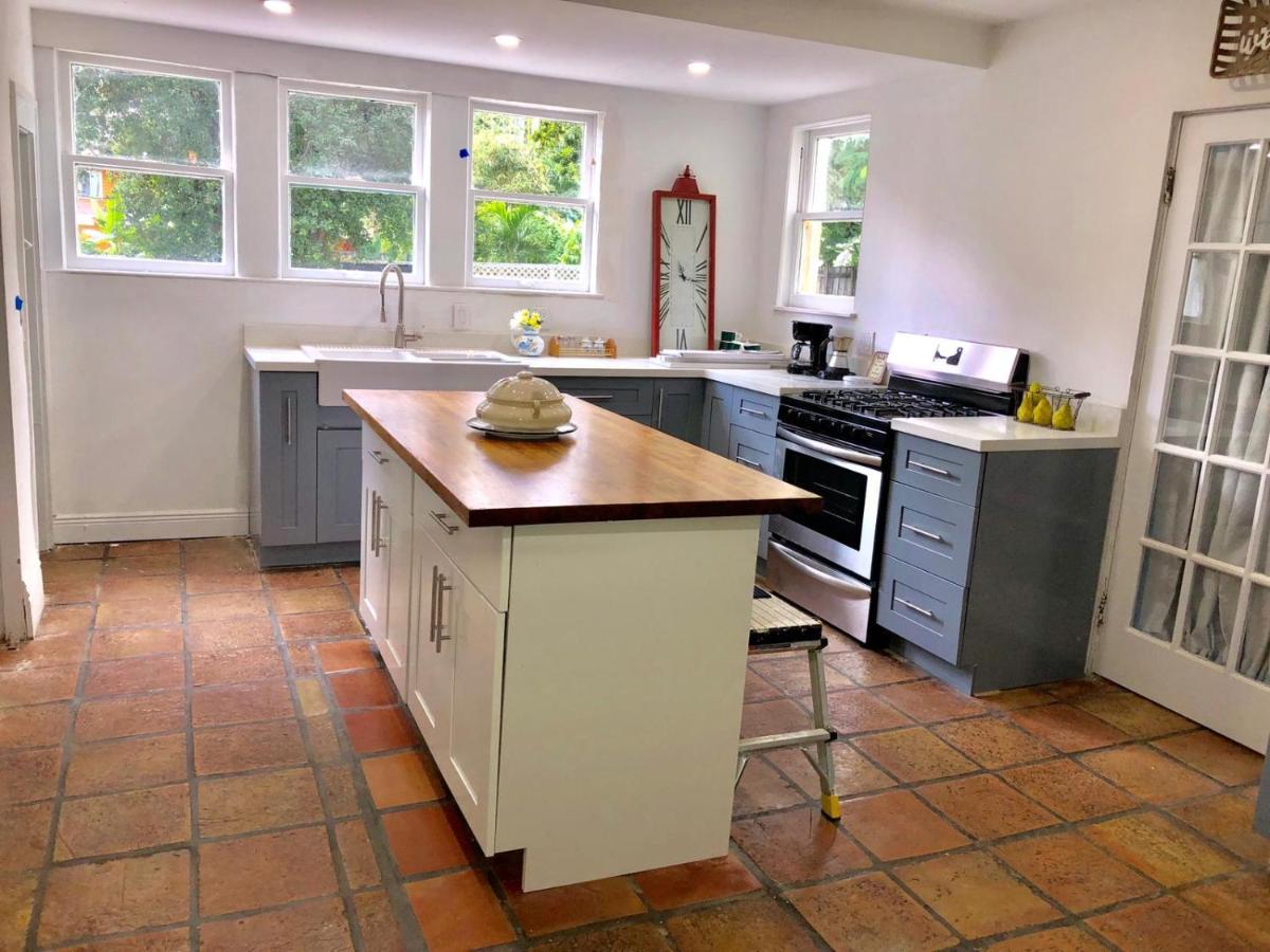 Homestay Private Mins From Mia Free Parking Miami