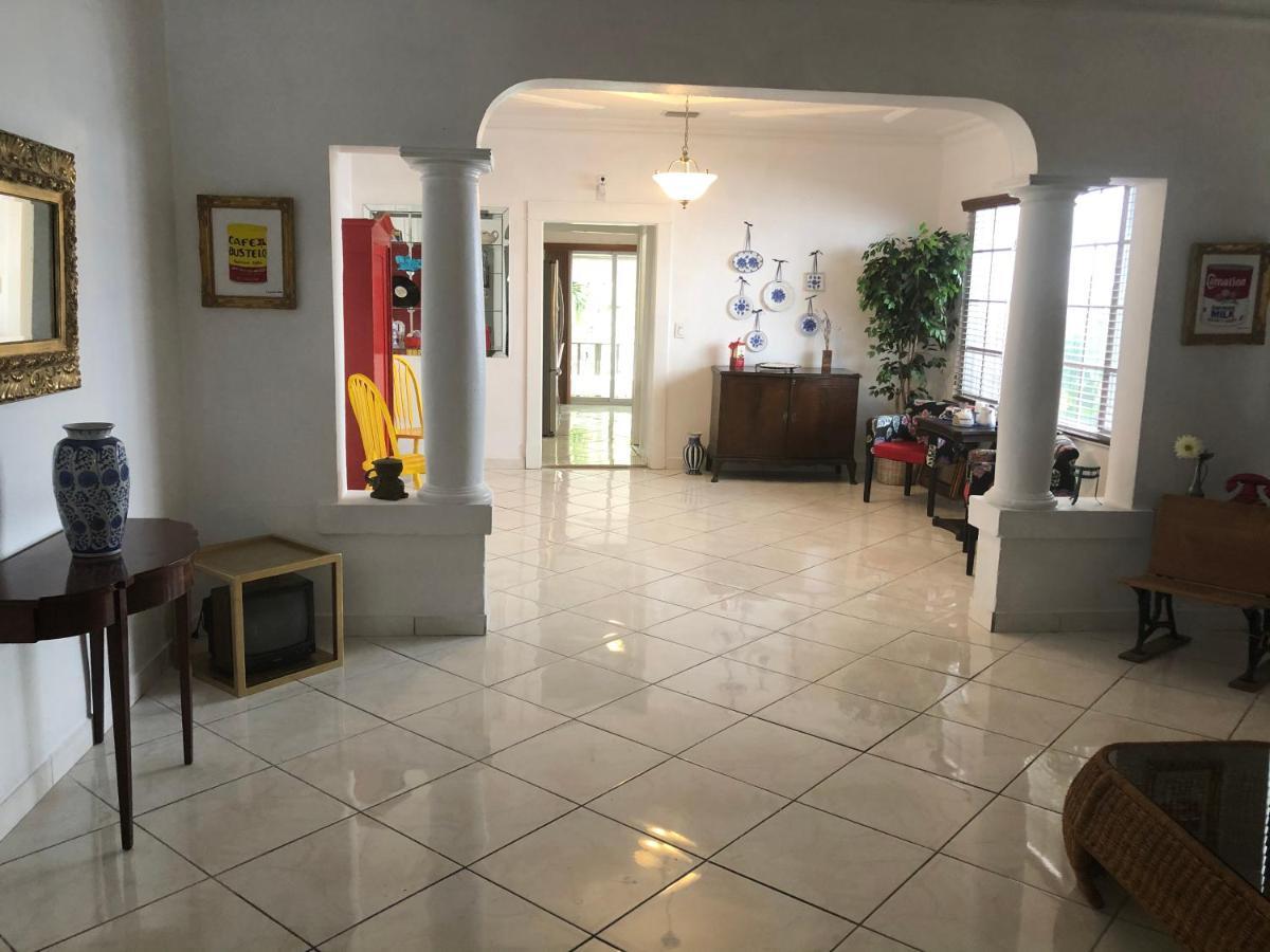 Cozy In The Heart Of Little Havana Homestay Miami