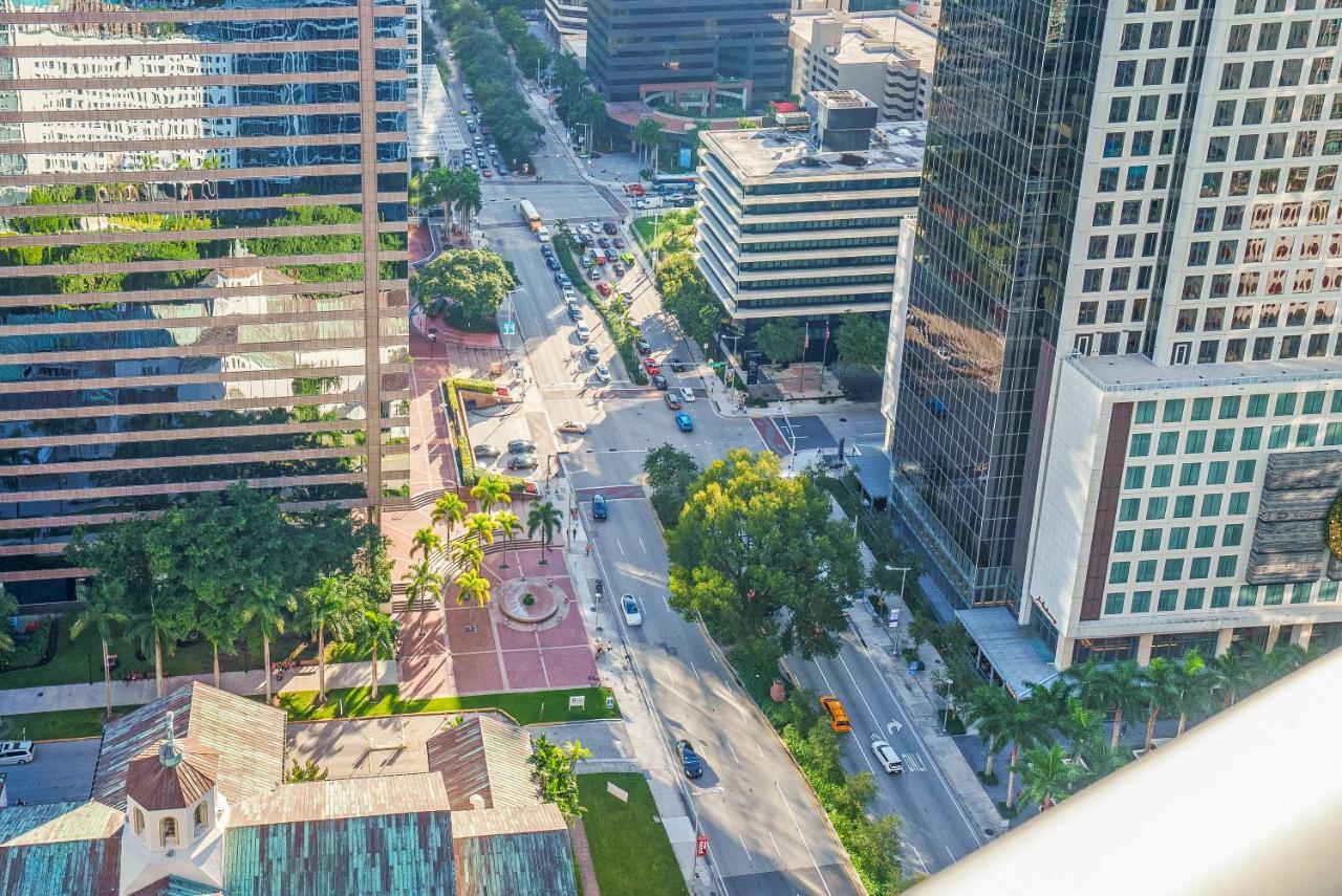 Splendid Unit Outstanding View-w Brickell *