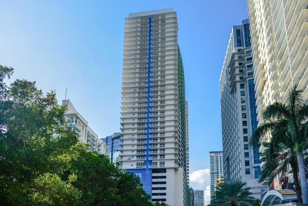 Ocean View Exquisite 1 Bedroom With Free Parking Apartment