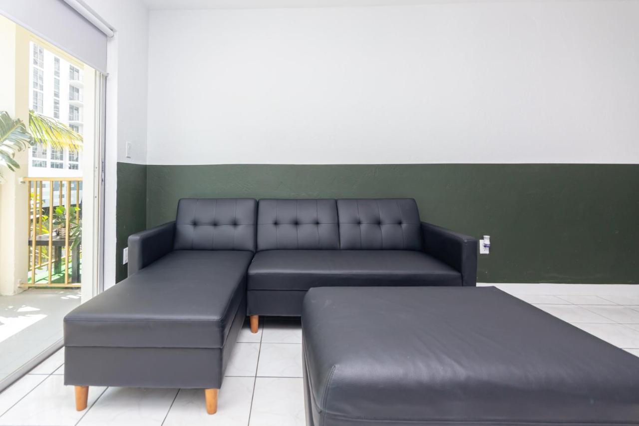 Apartment One Bedroom - With Parking & Balcony - Heart Of Wynwood