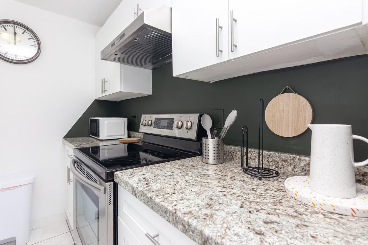 Apartment One Bedroom - With Parking & Balcony - Heart Of Wynwood *