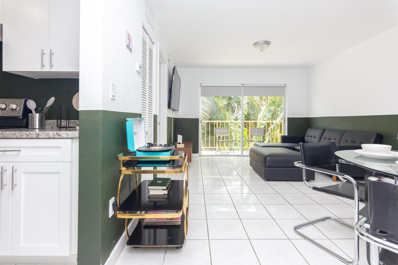 One Bedroom - With Parking & Balcony - Heart Of Wynwood *