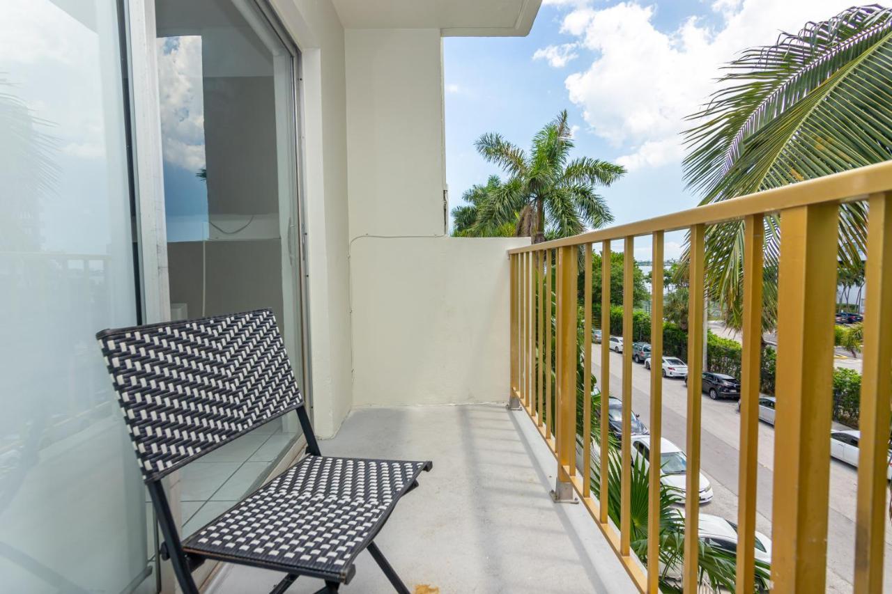 One Bedroom - With Parking & Balcony - Heart Of Wynwood