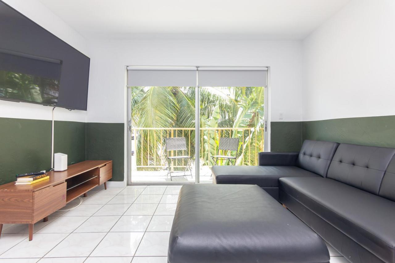One Bedroom - With Parking & Balcony - Heart Of Wynwood *